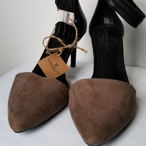 Steve Madden Taupe Suede /Black Faux Leather Heels